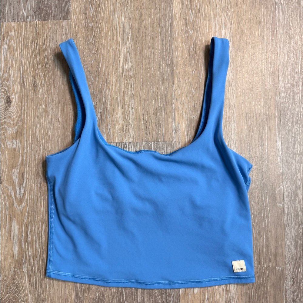 Vuori Daily Crop in Isle Blue Small
Tank Top